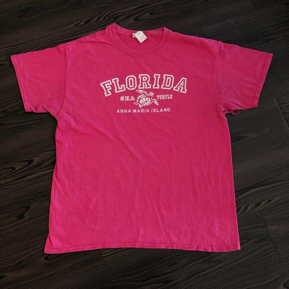 Pink ‘Florida Sea Turtle’ Anna Maria Island Graphic Tee - Picture 1 of 4